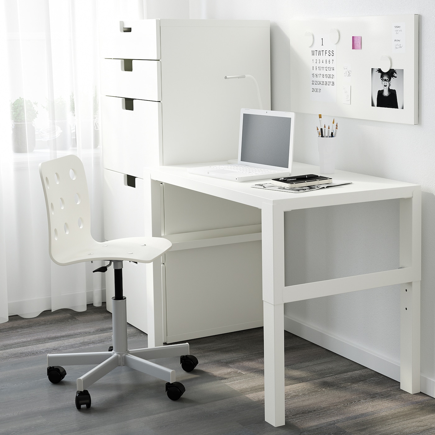 PÅHL desk white - IKEA