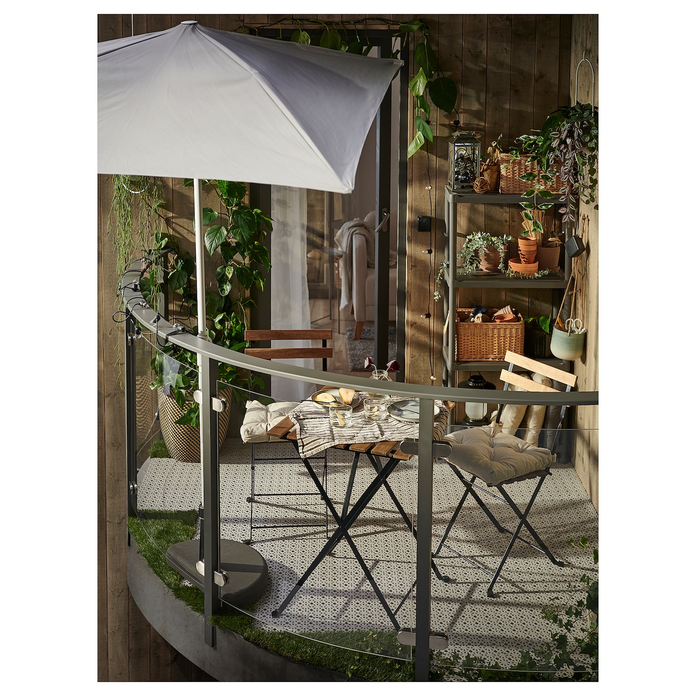 TÄRNÖ 塔尔诺桌子+2 椅子, 户外黑色/着浅褐色漆- IKEA
